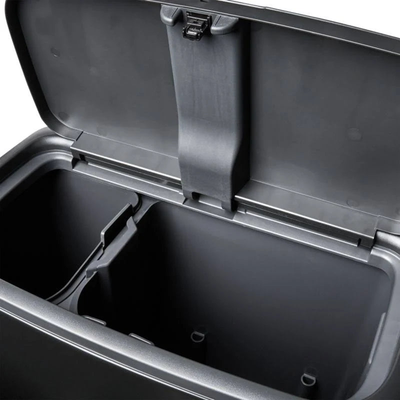 Black Trash Can D544