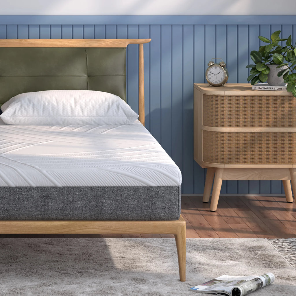 Queen Memory Foam Mattress R93975