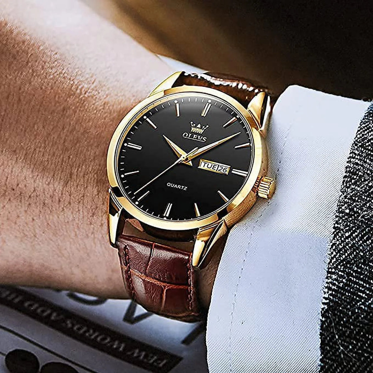 Men's Casual Analog Quartz Watch Brown/Black Leather Band O410