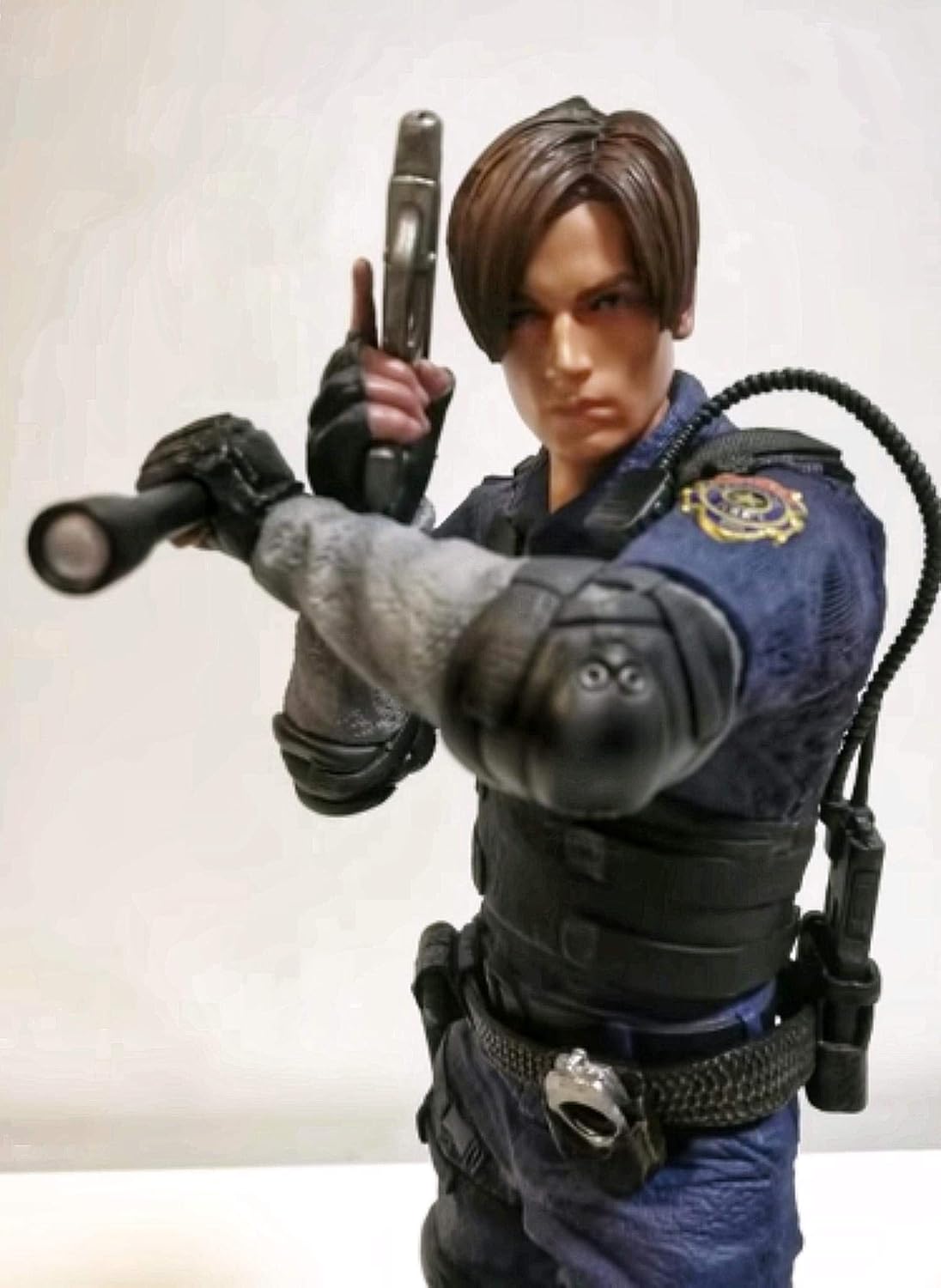 Leon S. Kennedy PVC Figure S548807