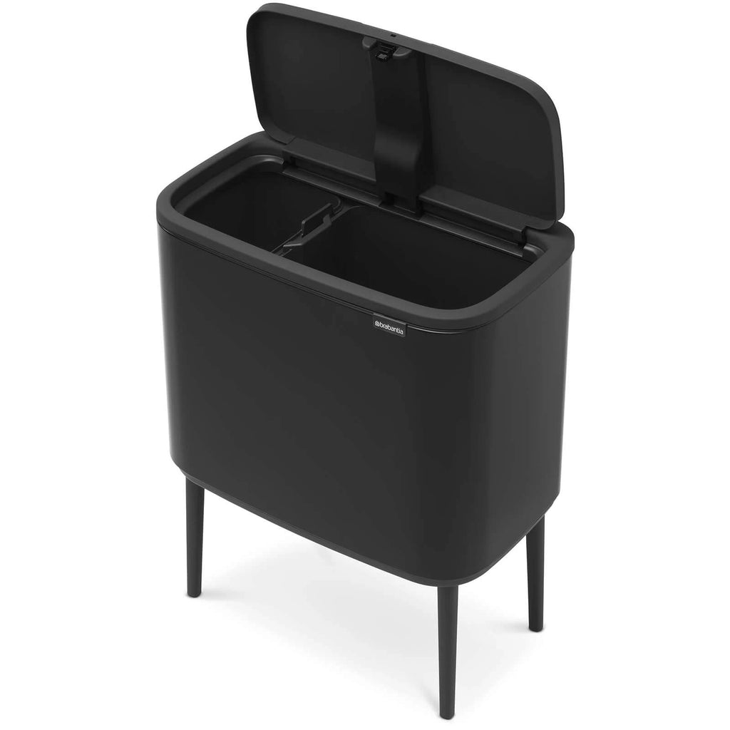Black Trash Can D544