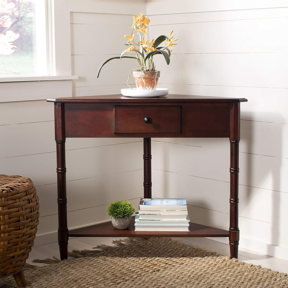 Red Corner Table O725399