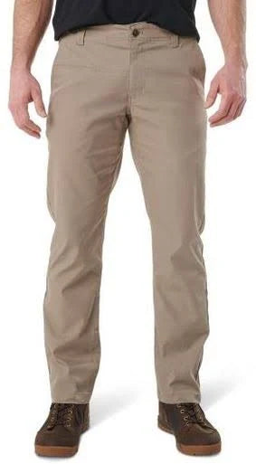 Black Chino Pant O92727
