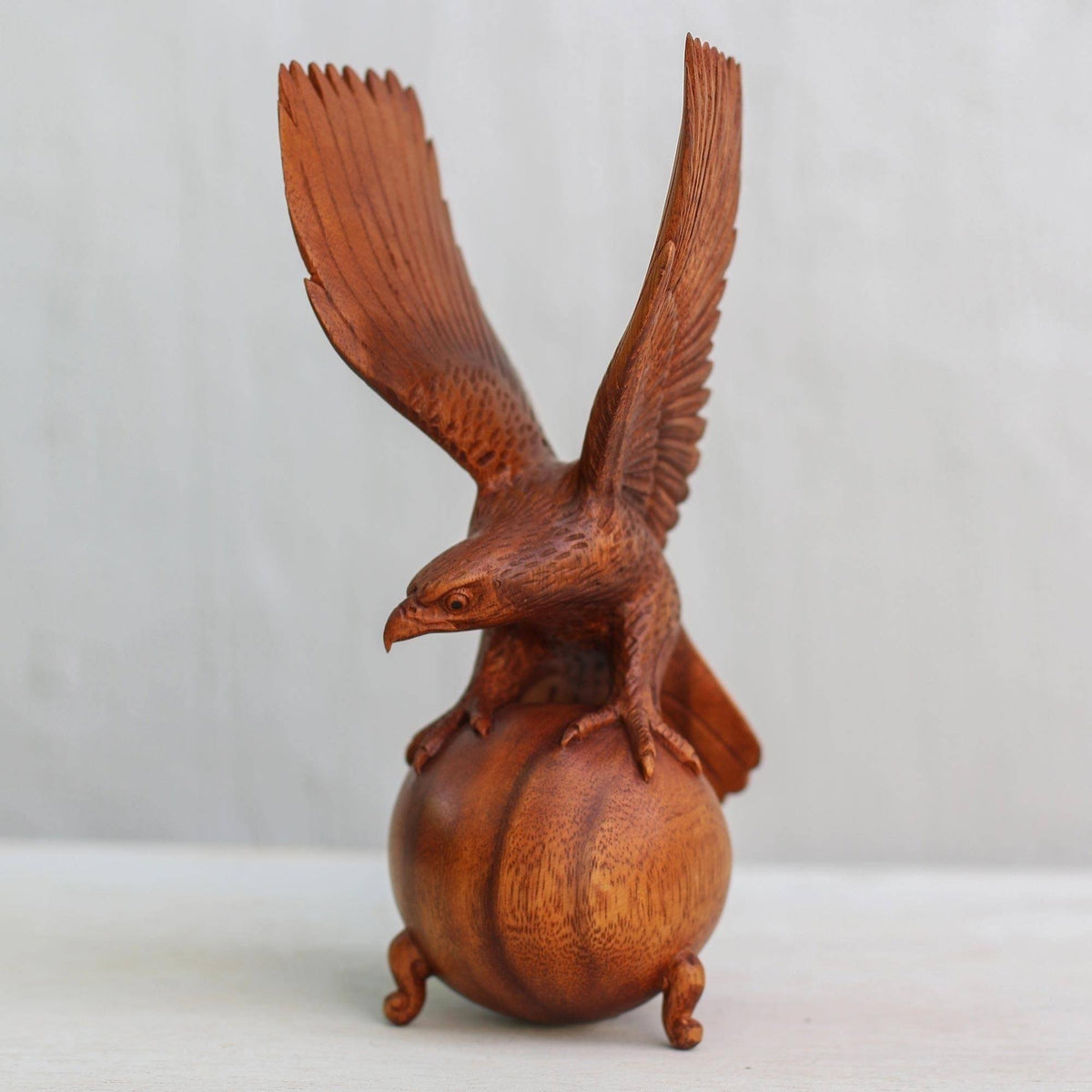 Brown Wood Eagle Sculpture F7256