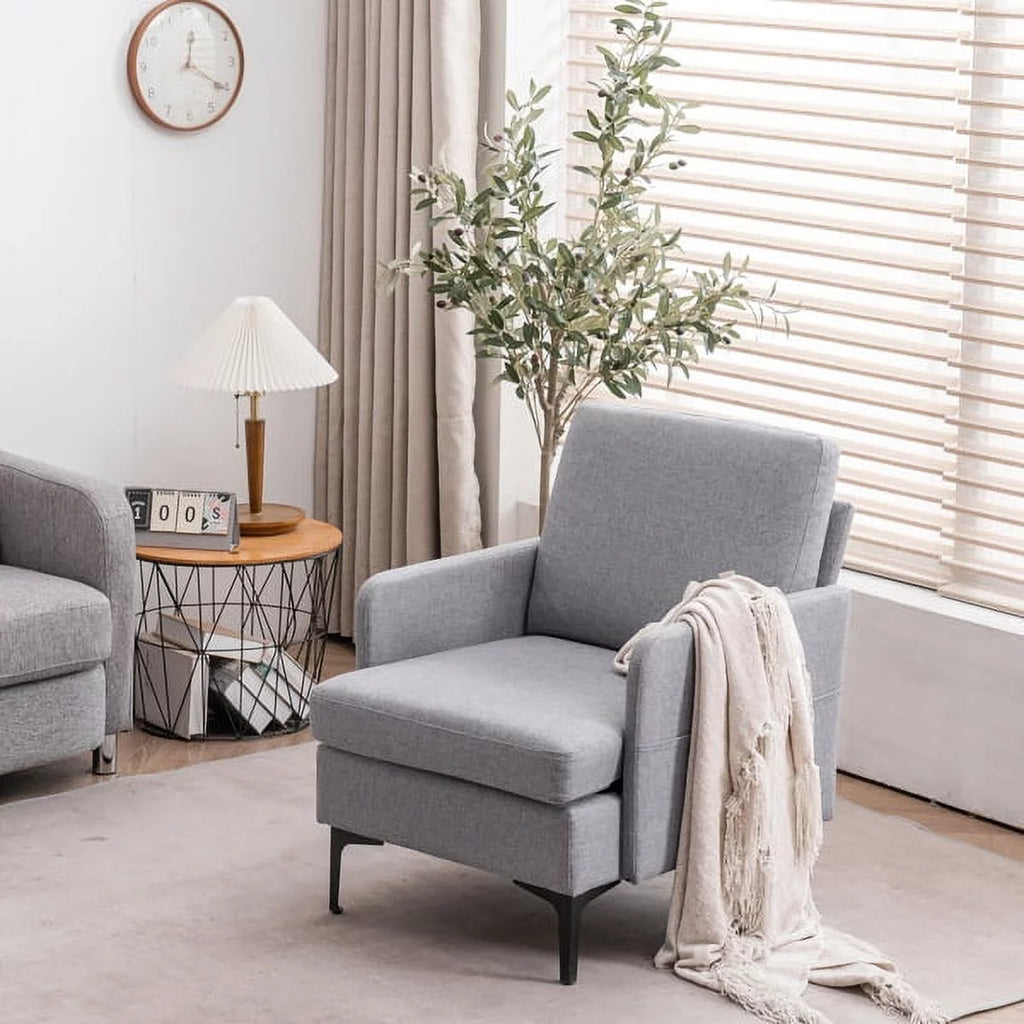 Light Grey Lounge Chair U269