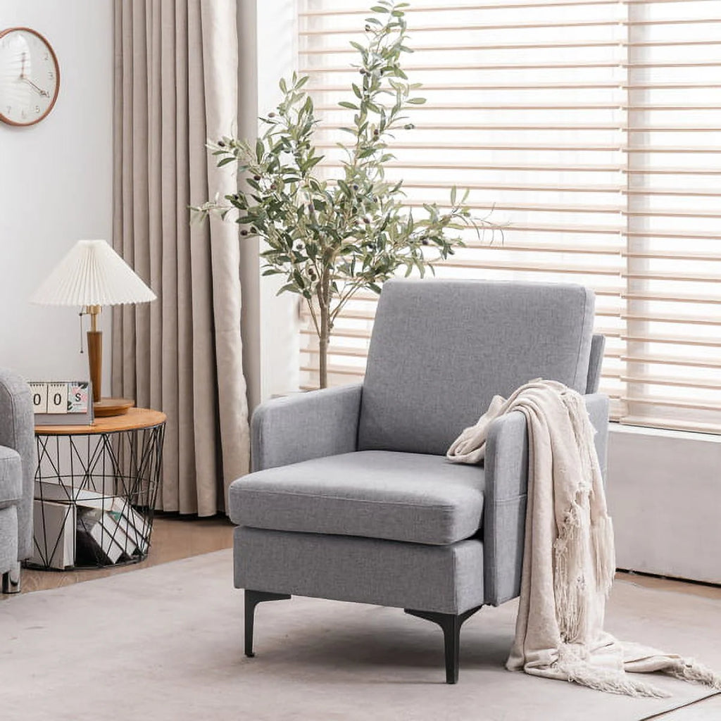 Light Grey Lounge Chair U269