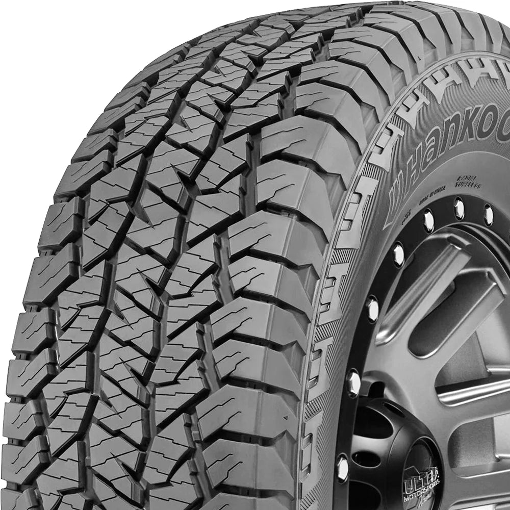 255/70R18 113T Tire N213958