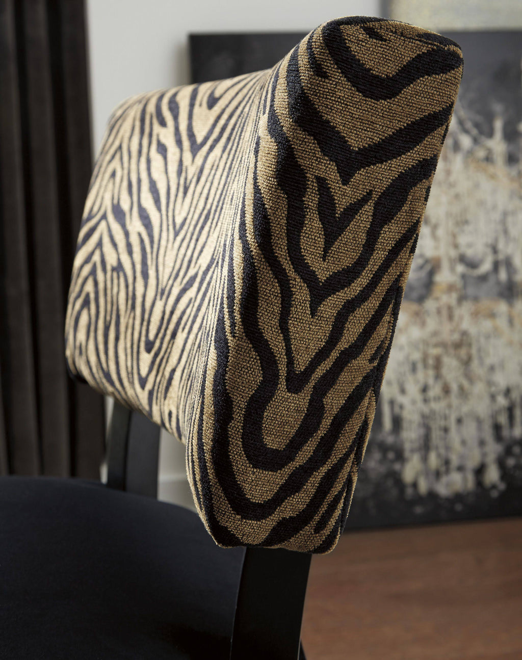 Gold Black Accent Chair Y461301