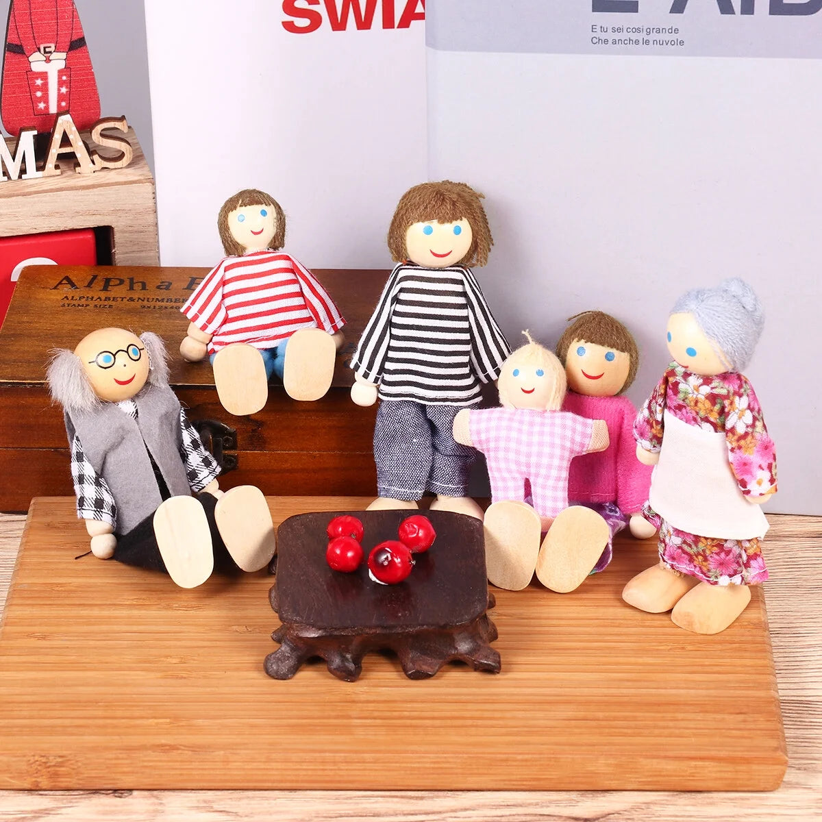 7 Pieces Wooden Dollhouse Family Set Mini People Figures M6615