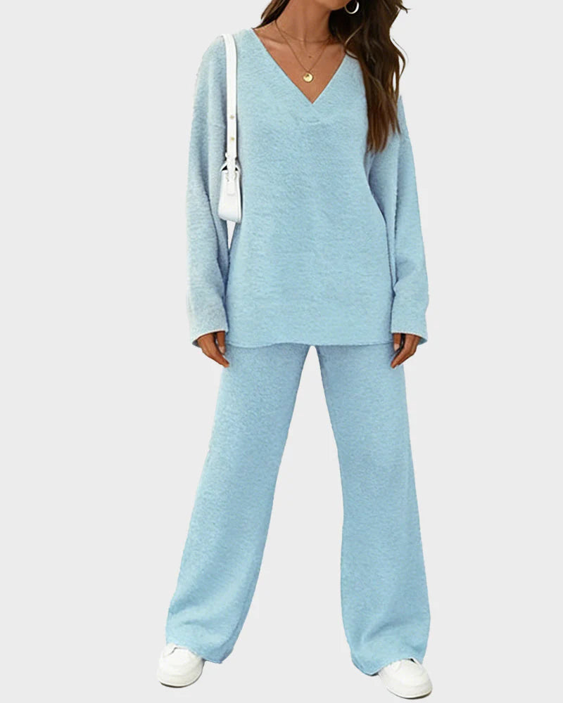 Soft Fuzzy V-Neck Loungewear Set W740