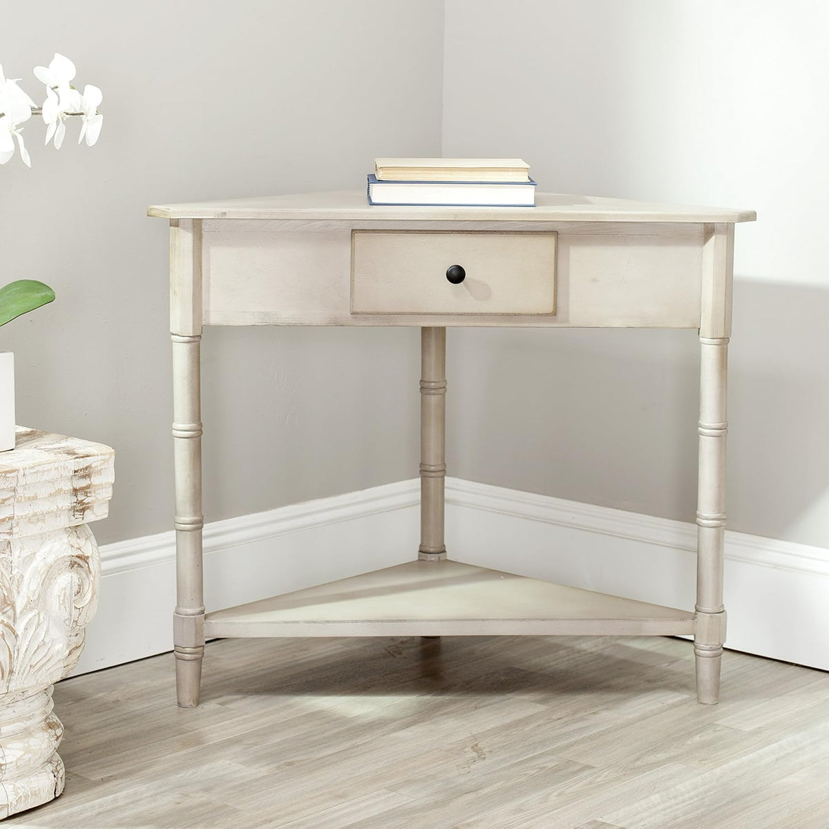 Red Corner Table O725399